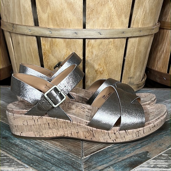 KorkEase Shoes New Korkease Myrna 2 Gold Metallic Leather